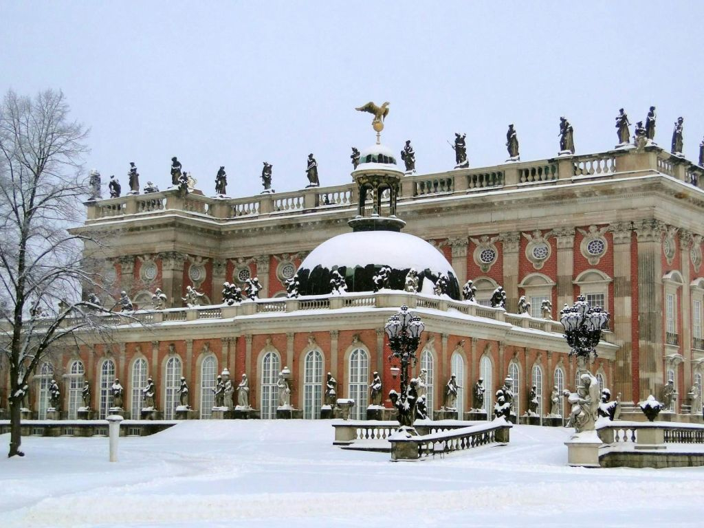 Potsdam & Sanssouci Palace: Guided Tour from Berlin
