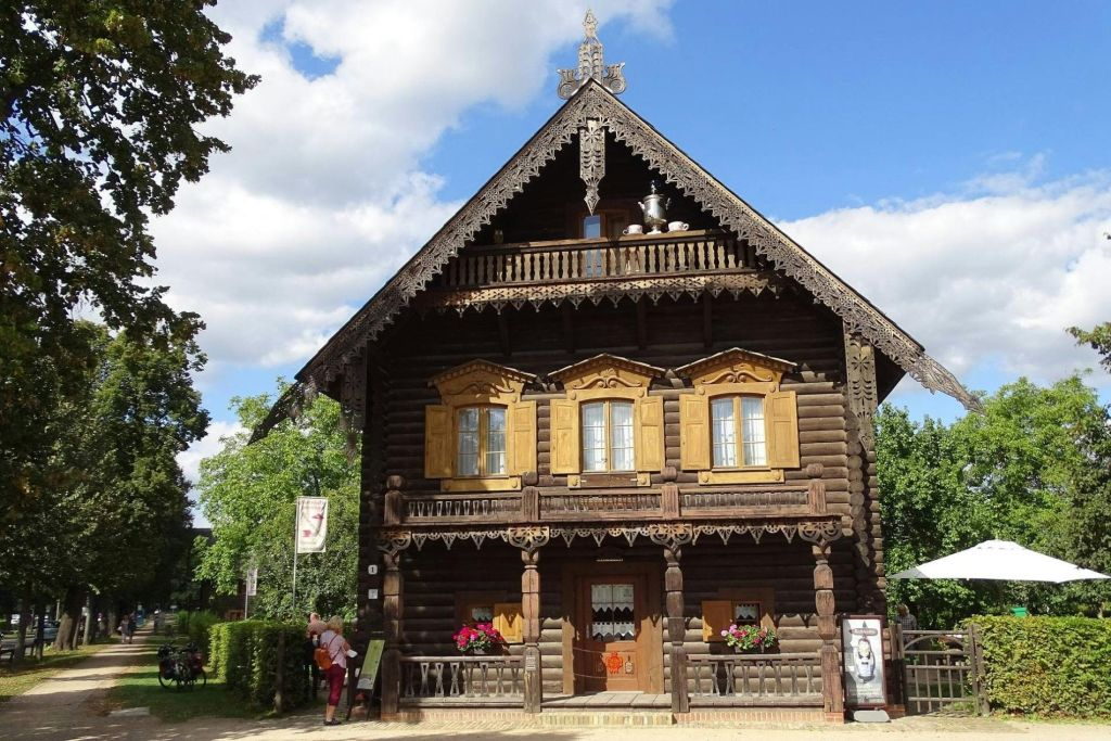 Potsdam & Sanssouci Palace: Guided Tour from Berlin