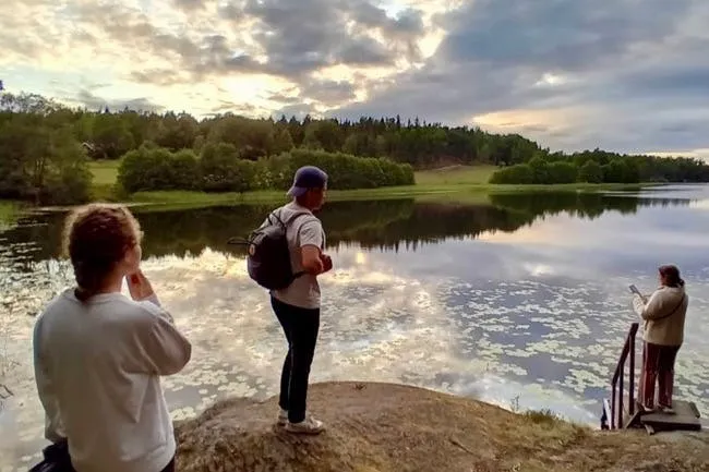 Parc national de Tyresta : Randonnée au coucher du soleil + transport aller-retour + dîner