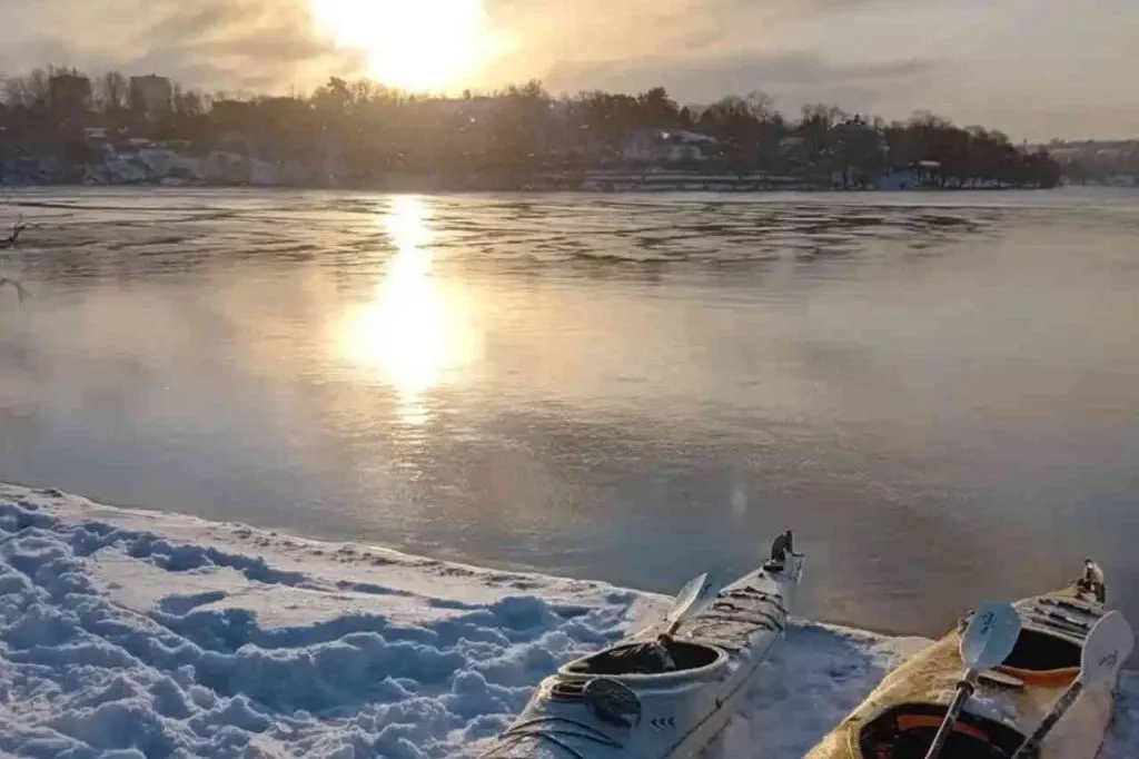 Stockholm: Winter Kayak Tour