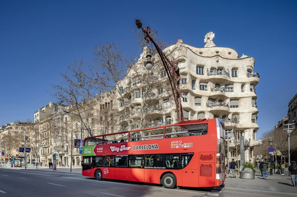 Go City Barcelona Explorer Pass: Entry to 2-7 Attractions