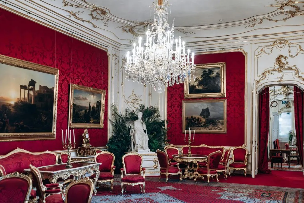 Museu Sisi, Palácio de Hofburg e Jardins de Viena: Pular a fila + visita guiada