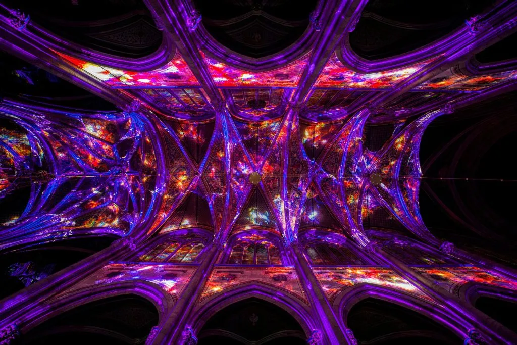 Igreja Votiva de Viena: Light of Creation Espetáculo de luz imersivo