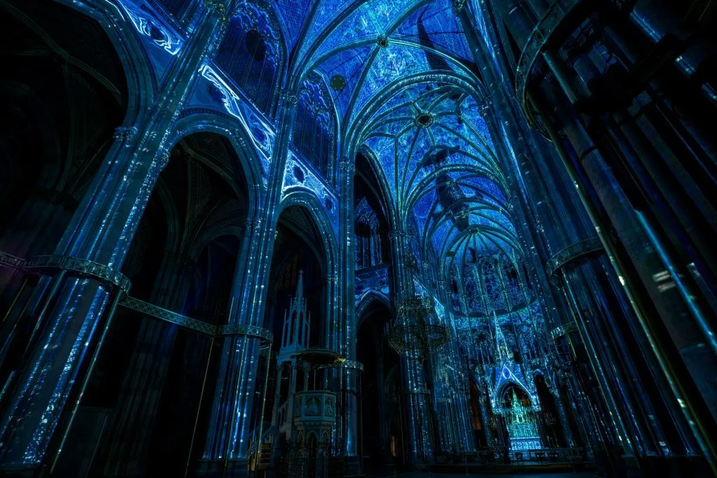 Igreja Votiva de Viena: Light of Creation Espetáculo de luz imersivo
