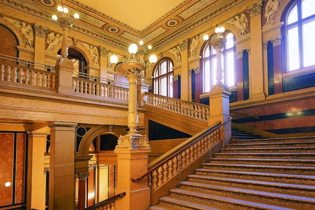 Palais de l'Ancienne Bourse : Concert Mozart et Johann Strauss avec ballet