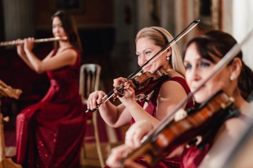 Palais de l'Ancienne Bourse : Concert Mozart et Johann Strauss avec ballet