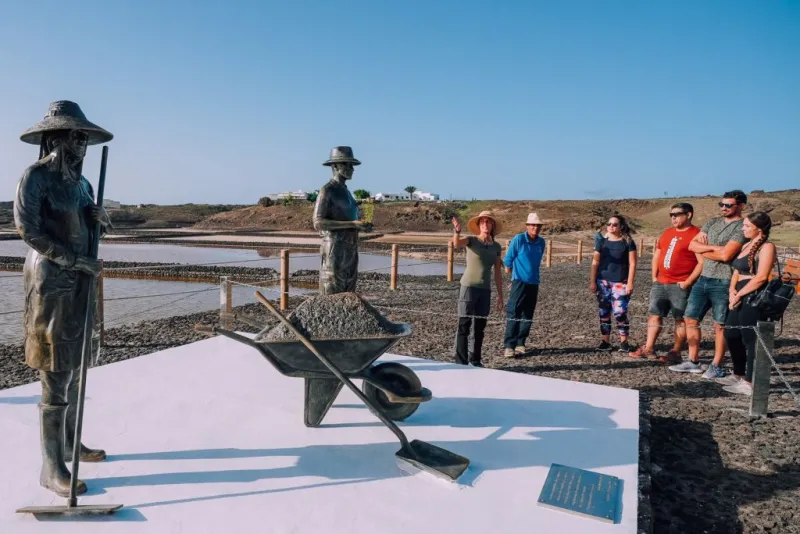 Visita guiada a las Salinas de Janubio