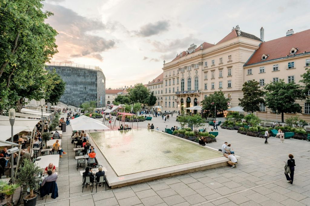 Vienna: Museum Quarter Guided Tour