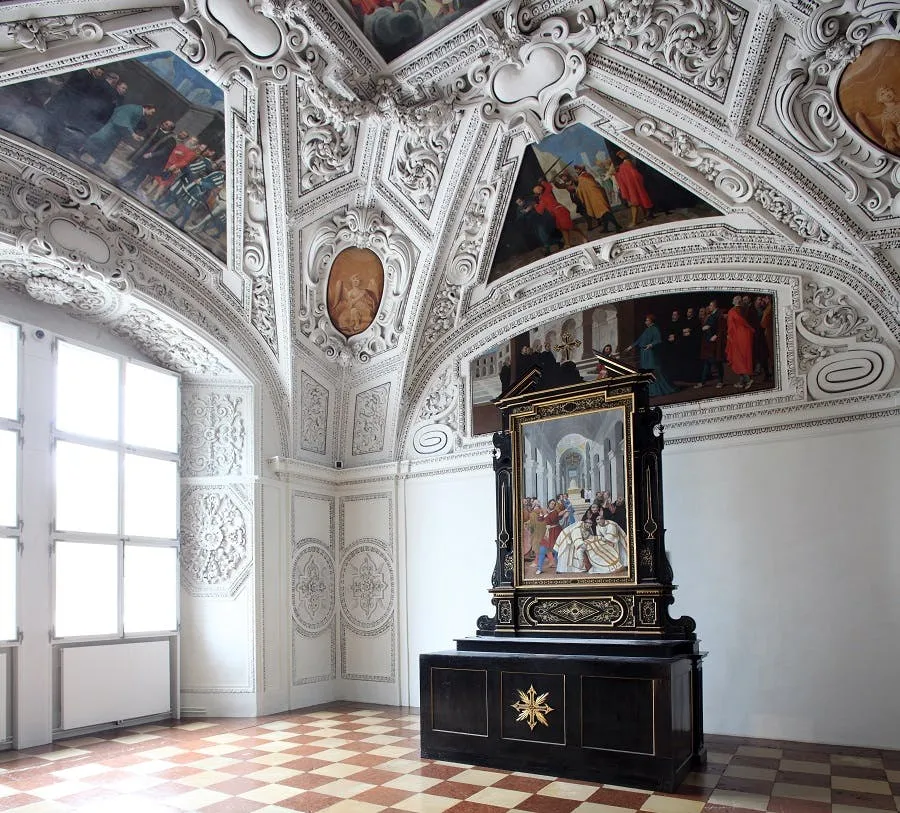 DomQuartier Salzburgo: Entrada