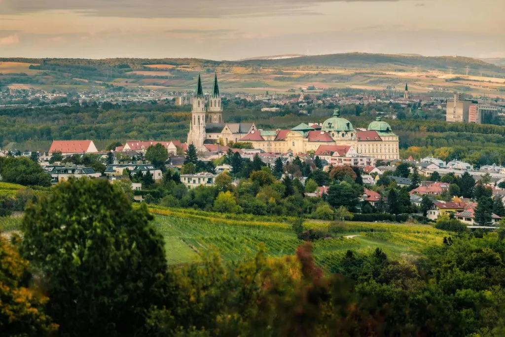 Klosterneuburg Abbey: Guided Wine Cellar Tour & Tasting