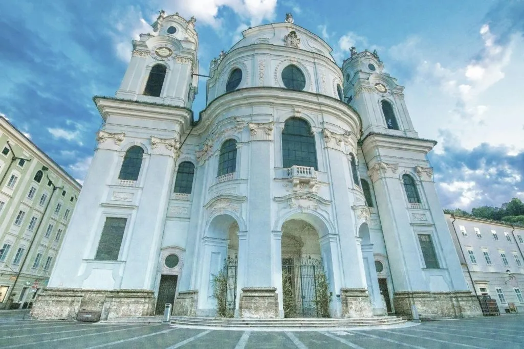 Salzburgo: Passeio a pé pela Cidade Velha, Mozart e Jardins Mirabell