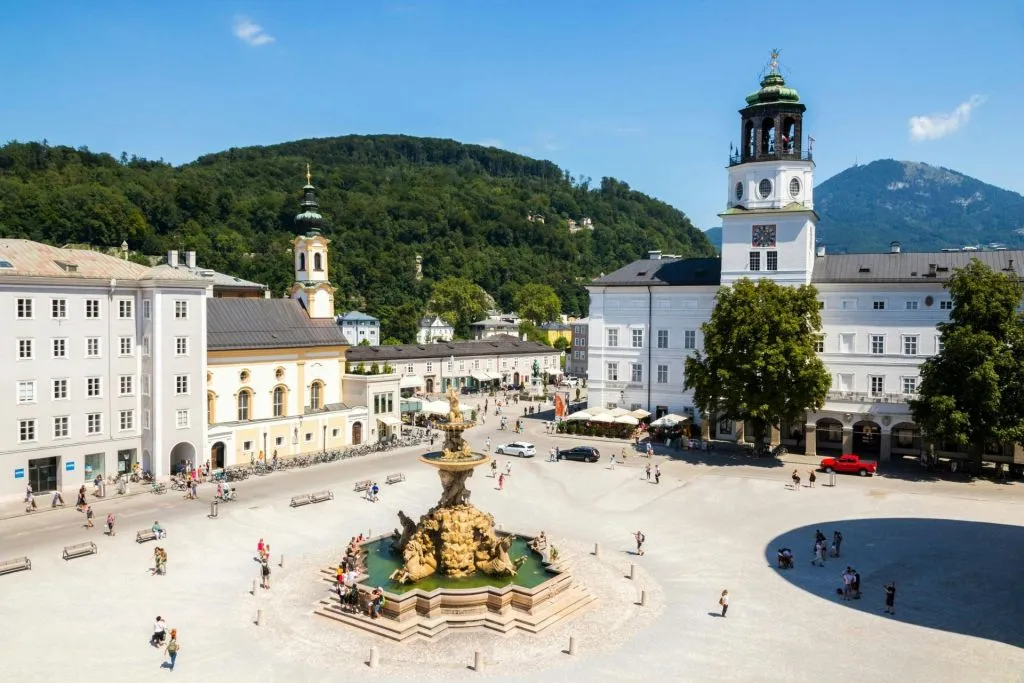 Salzburgo: Passeio a pé pela Cidade Velha, Mozart e Jardins Mirabell