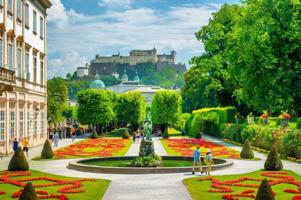 Salzburgo: Passeio a pé pela Cidade Velha, Mozart e Jardins Mirabell