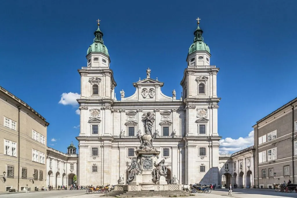 Salzburgo: Passeio a pé pela Cidade Velha, Mozart e Jardins Mirabell