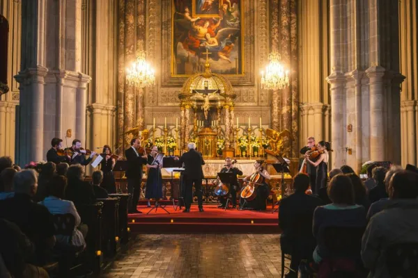 Minoritenkirche Viena: Concertos Clássicos de Advento, Natal e Ano Novo