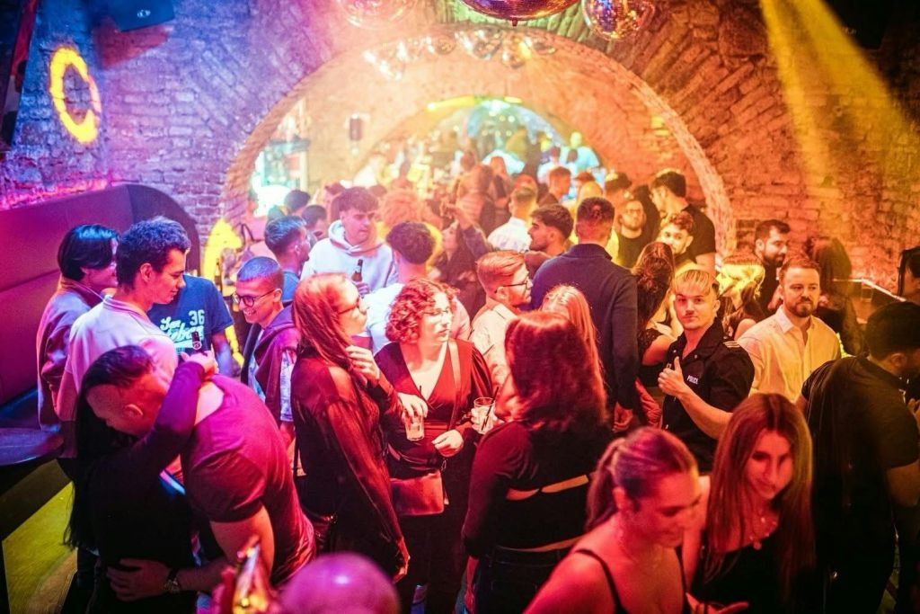 Vienna: Esperienza guidata di Pub Crawl e vita notturna