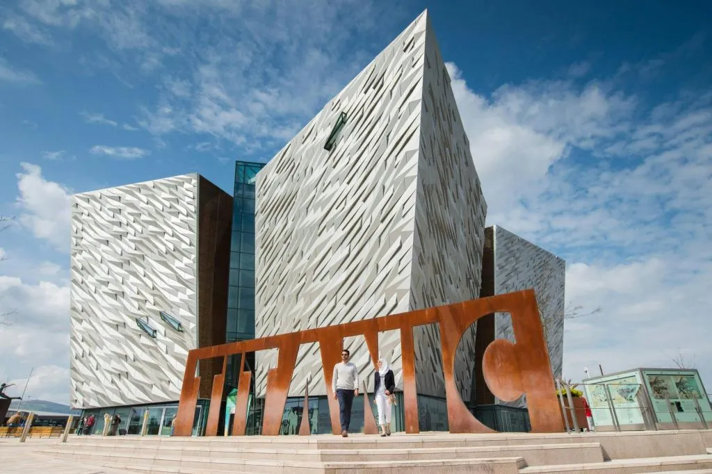 Chaussée des Géants et ville de Belfast : Excursion d'une journée avec entrée aux attractions
