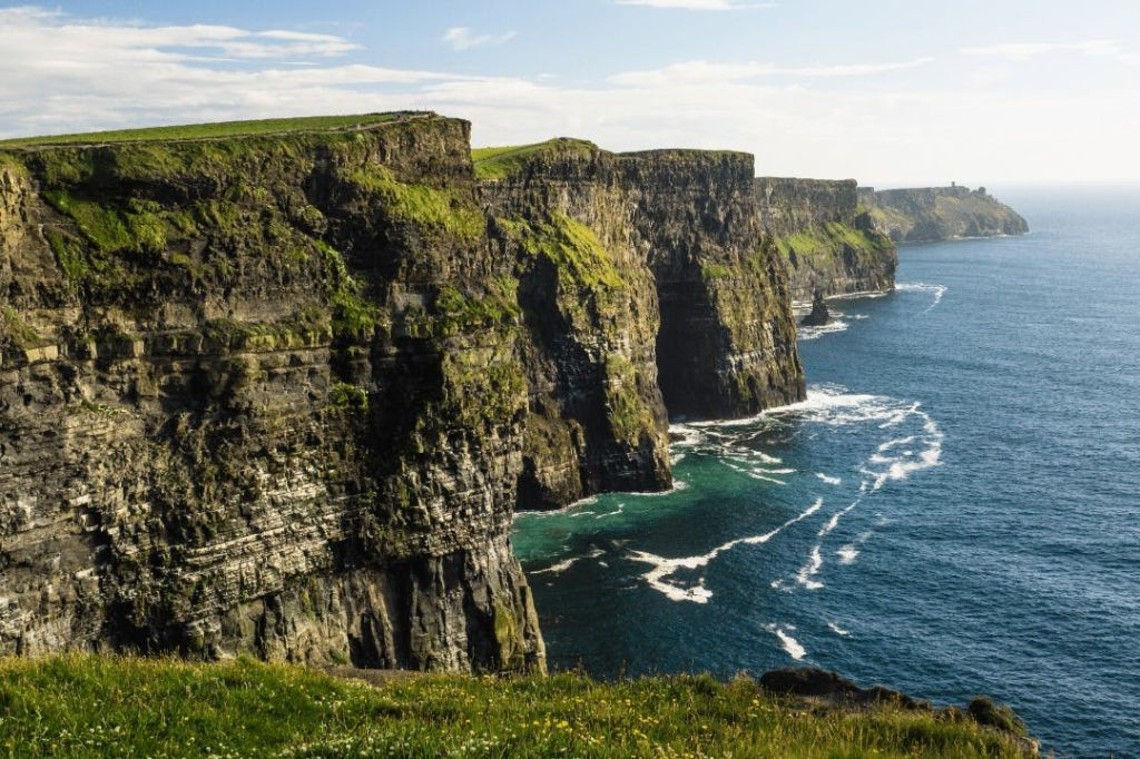 Cliffs of Moher, Doolin, Burren & Galway: Day Tour from Dublin