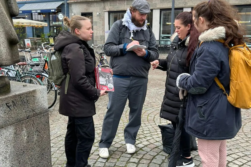Copenhague: O Assassinato no Palácio de Christiansborg Caça ao Mistério Autoguiada