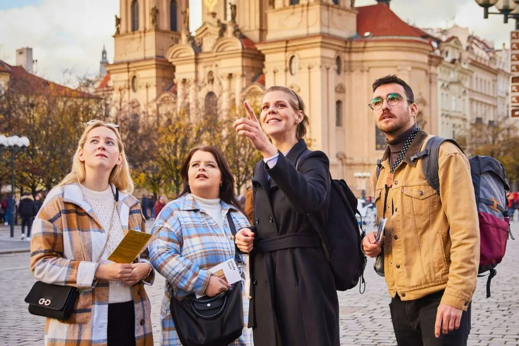 Prague Visitor Pass: Admission to 70+ Attractions + Public Transport