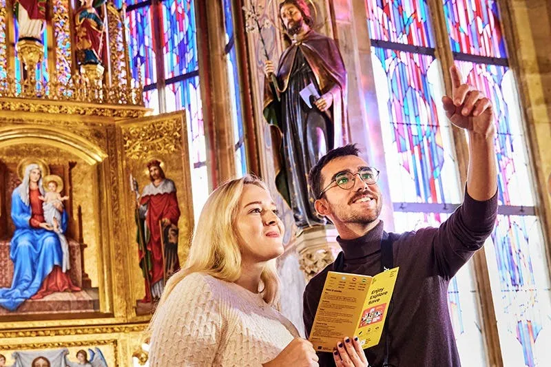 Prague Visitor Pass: Admission to 70+ Attractions + Public Transport
