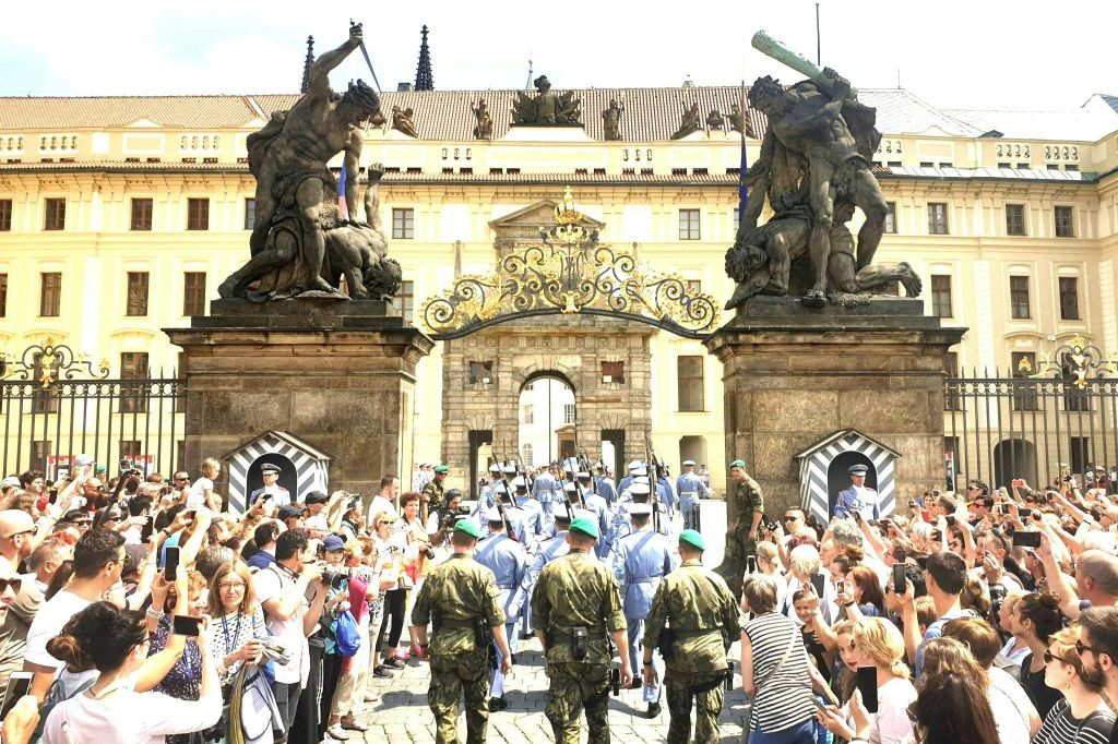 Prague Castle: Entry Ticket