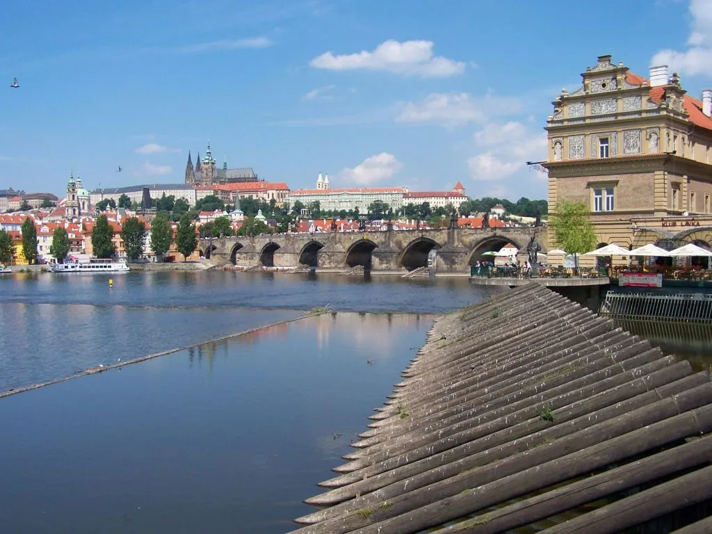 Prague : Croisière fluviale + Guide audio