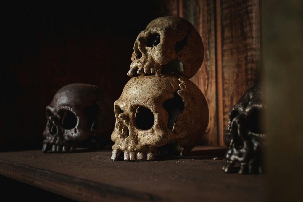 Prague: Historical Oldtown, Medieval Underground and Dungeon Tour