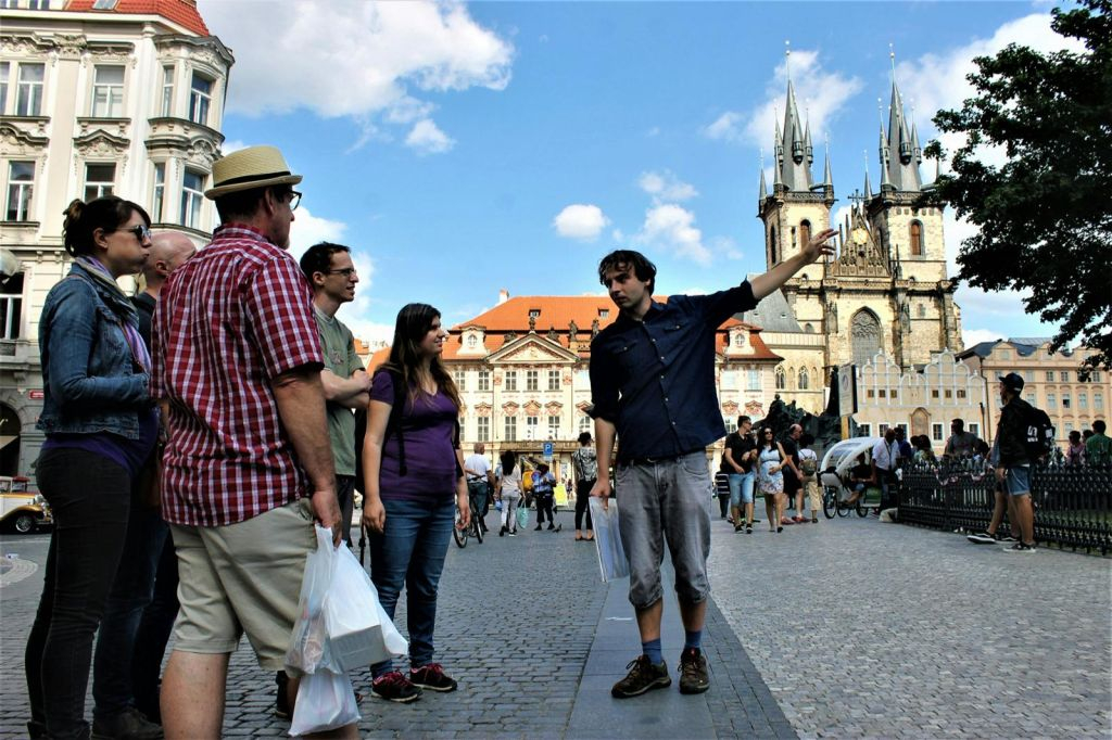 Prague: Historical Oldtown, Medieval Underground and Dungeon Tour