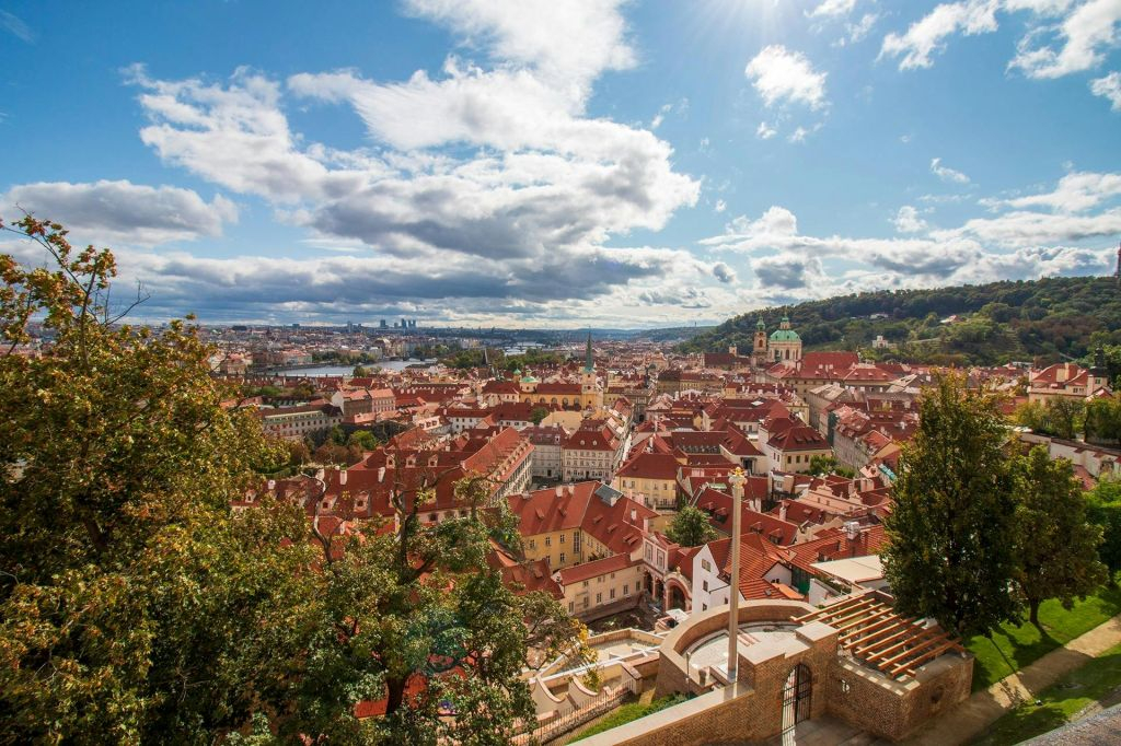 Prague Castle & Lobkowicz Palace: Entry Ticket