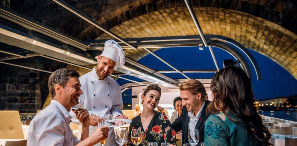 Prague: Evening Dinner Cruise