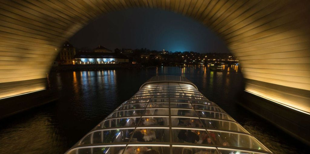 Prague: Evening Dinner Cruise