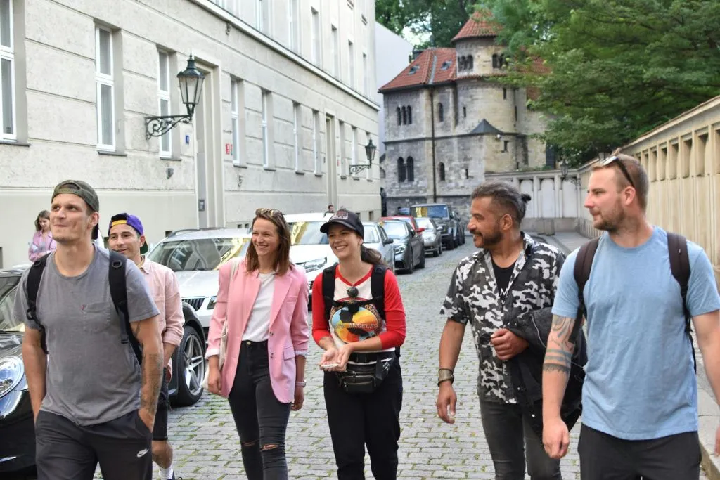 Ciudad Vieja de Praga: Reloj Astronómico y Visita Guiada Subterránea