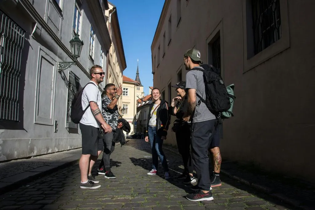 Ciudad Vieja de Praga: Reloj Astronómico y Visita Guiada Subterránea
