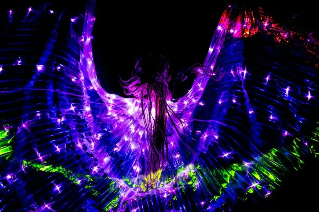 Teatro HILT Black Light: Show Imagens de Amor