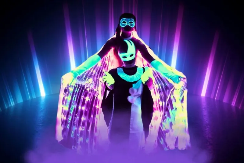 Teatro HILT Black Light: Show Imagens de Amor
