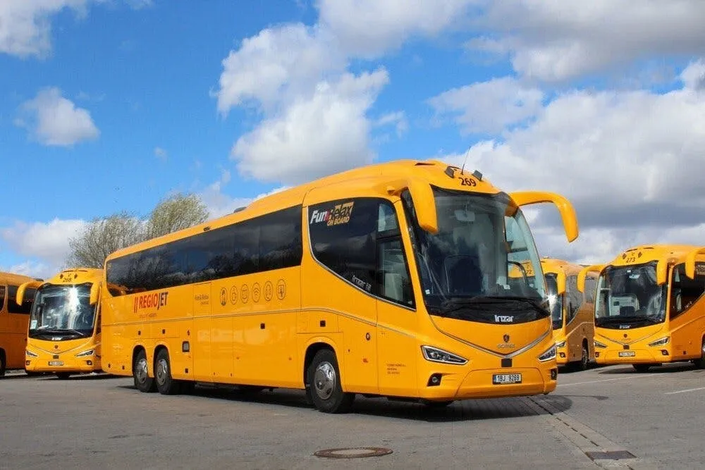 Prague : Transfert en bus vers/depuis l'aéroport de Prague et le centre ville