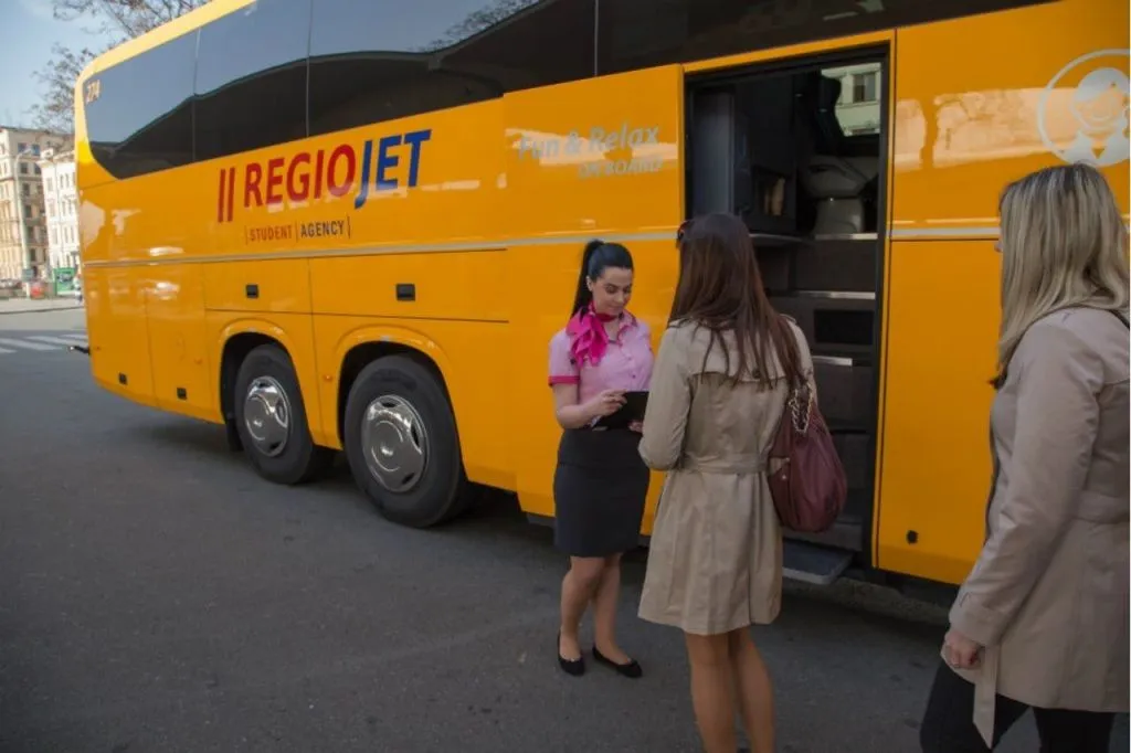 Prague : Transfert en bus vers/depuis l'aéroport de Prague et le centre ville