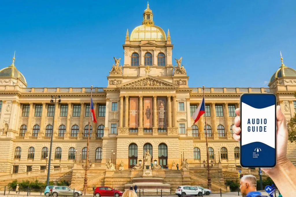 Musée national de Prague : Billet d'entrée + visite guidée de la ville avec audioguide