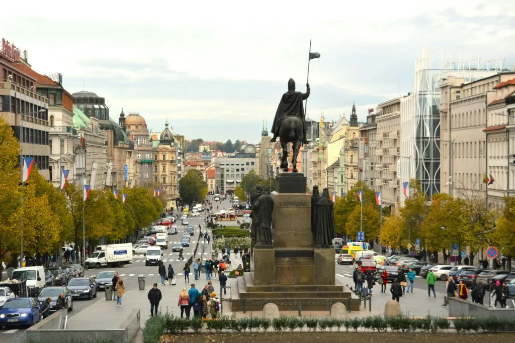 Musée national de Prague : Billet d'entrée + visite guidée de la ville avec audioguide