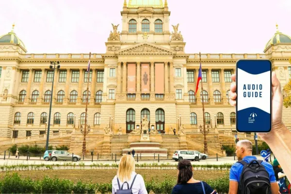 Musée national de Prague : Billet d'entrée + visite guidée de la ville avec audioguide