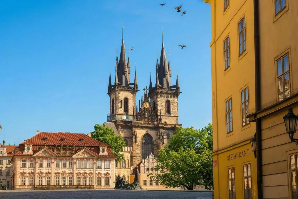 Musée national de Prague : Billet d'entrée + visite guidée de la ville avec audioguide