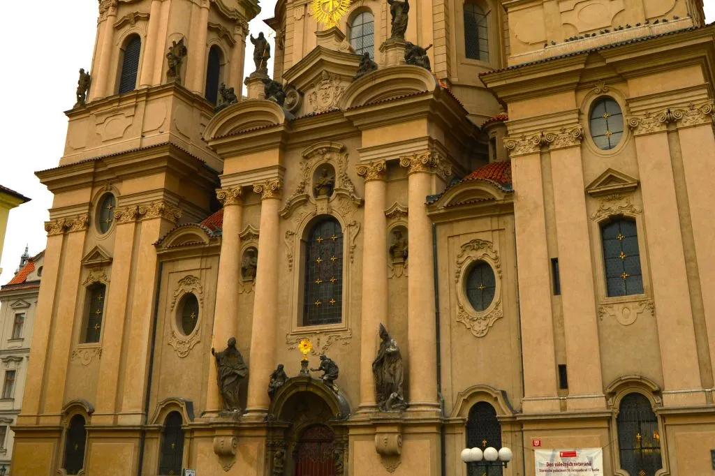 Musée national de Prague : Billet d'entrée + visite guidée de la ville avec audioguide