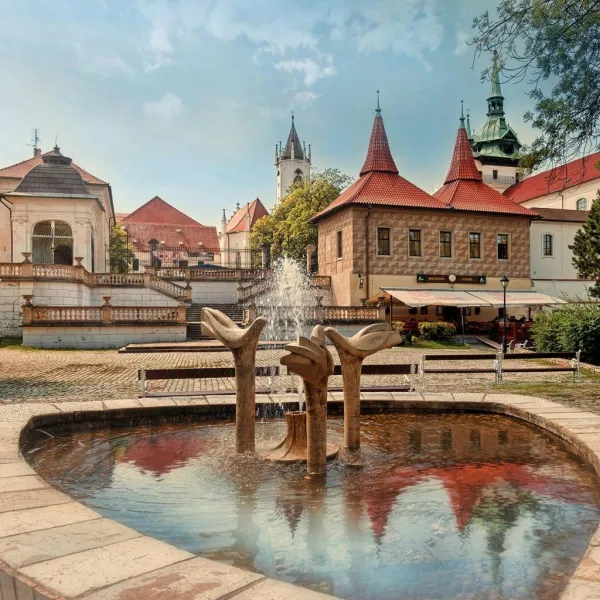 Teplice: Royal Spa & Castle Day Trip from Prague