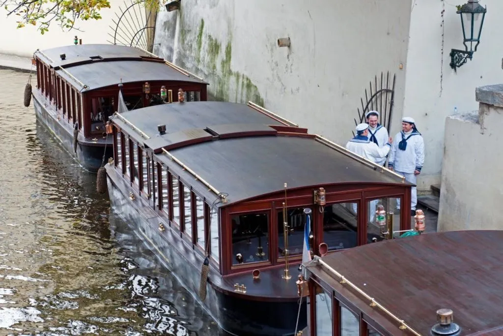 Prague : Visite de la ville avec déjeuner et croisière sur le fleuve