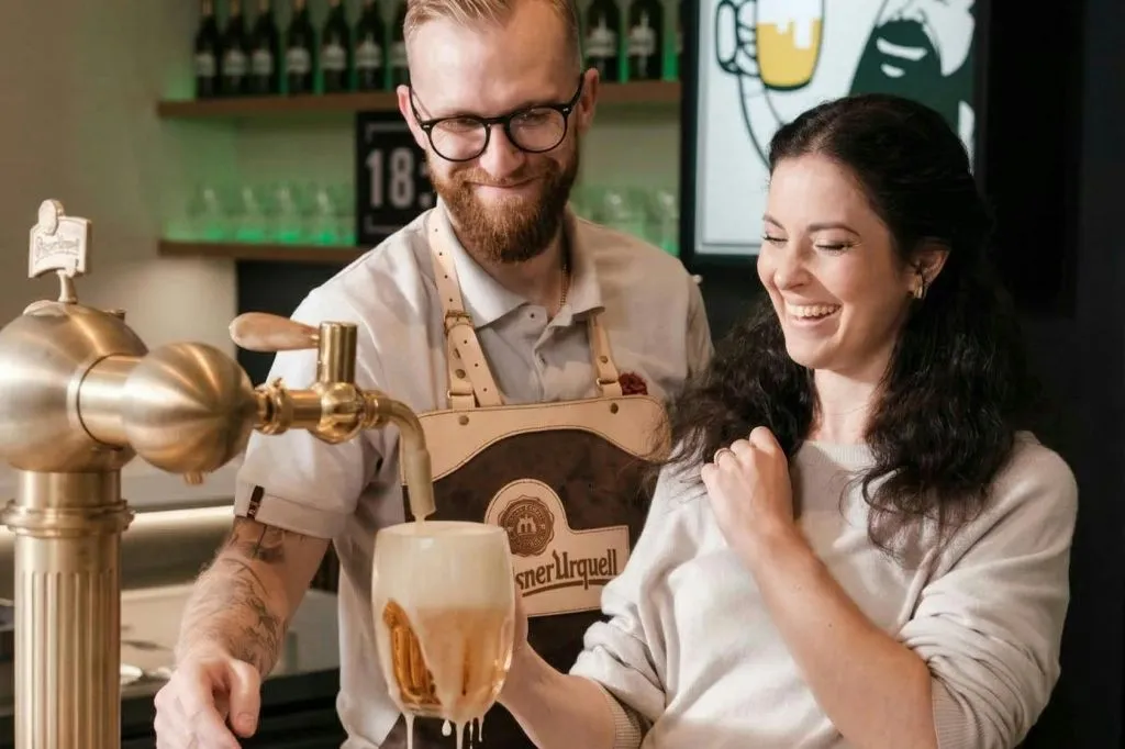 Praga: City Brewery Tour com audioguia + ingresso para a Pilsner Urquell Experience