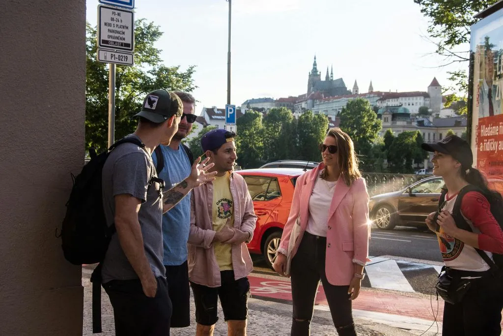 Praga: Visita guiada a la Ciudad Vieja con degustación de comida y cerveza