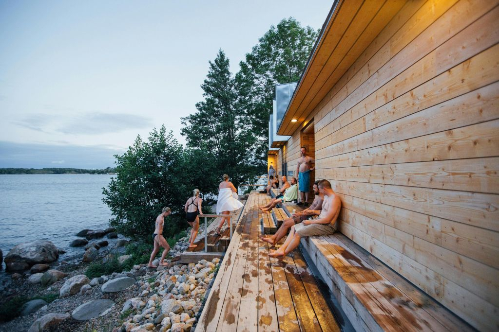 Helsinki: Viaje en Ferry Hop-on Hop-off a Suomenlinna y Lonna