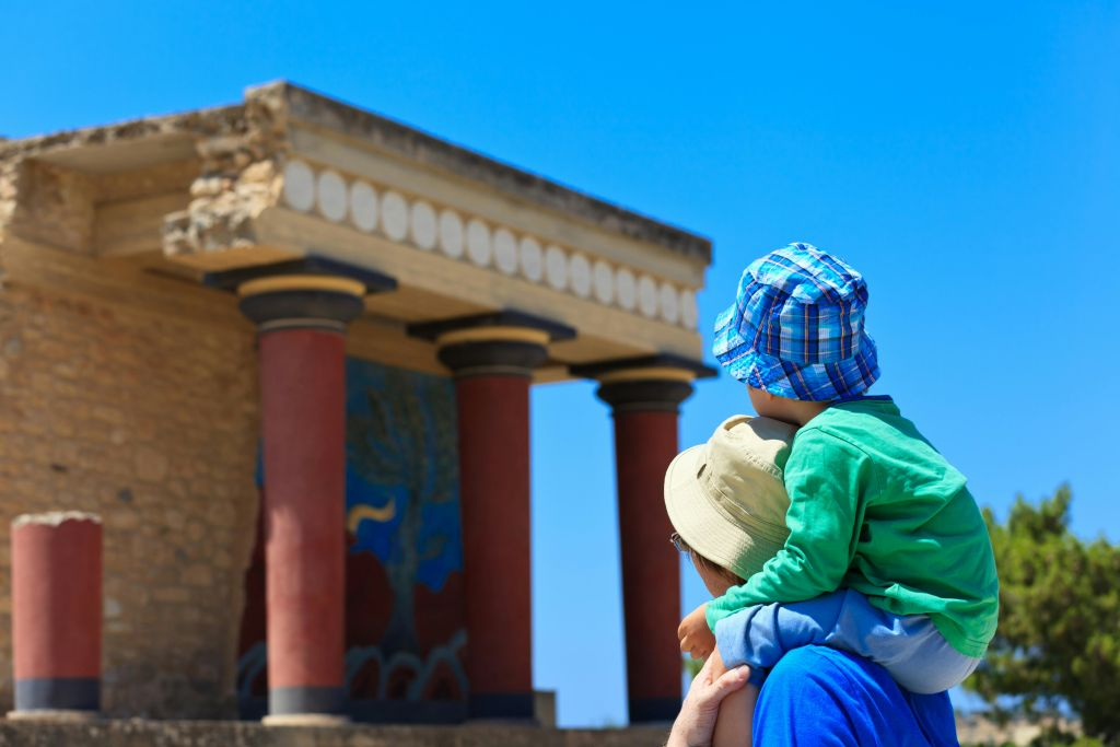 Palace of Knossos: Entry Ticket + Digital Hellenic Heritage Guide