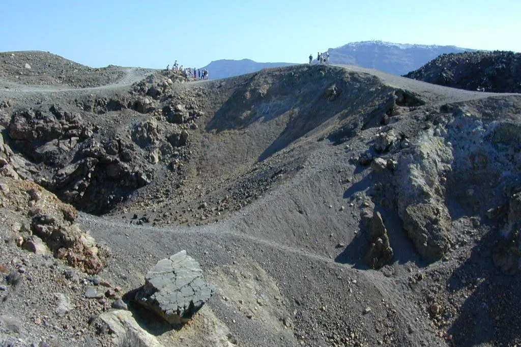 Volcán de Santorini y aguas termales